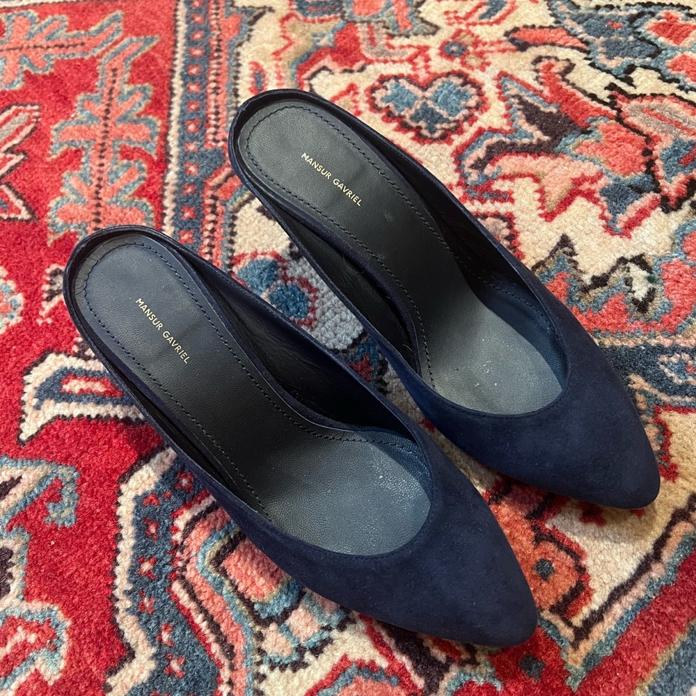 Mansur Gavriel Navy Blue Suede Slipper Heels— Womens 37 - Picture 3 of 9